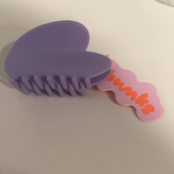 🆕 Chunks / Lisa Says Gah Claw Clip pastel FREE WITH $60+ purchase - Picture 2 of 4